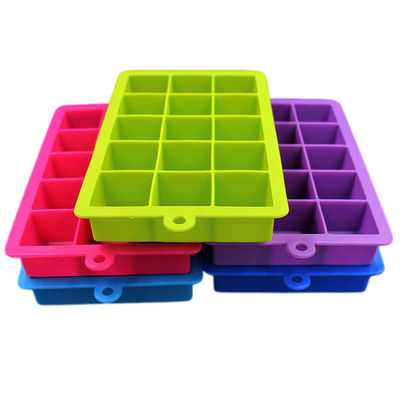 Quadrat-harmlose Silikon-Eis-Form-Würfel-Behälter 15 Hohlraum-Mehrfarbenwiederverwendbare