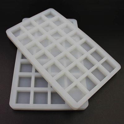 Transparente Schokoladen-Silikonform für Süßigkeiten, 28 Mulden, 26 x 16 x 1,5 cm
